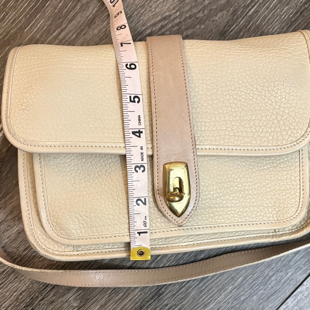 RARE Vintage Dooney & Bourke Beige Leather Shoulder Bag - Picture 4 of 6
